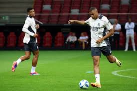 蜂战绩不佳 蜂战绩不佳